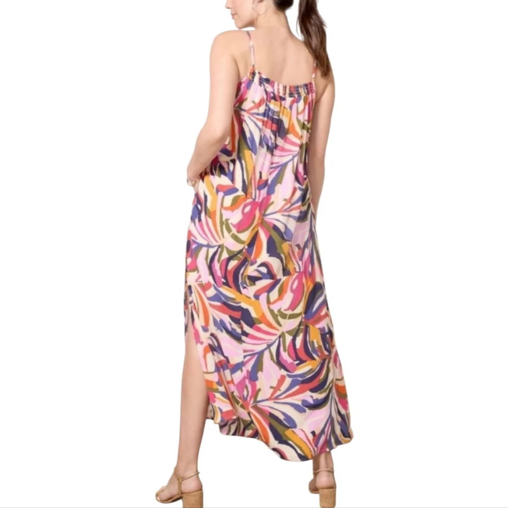 Evereve's The Evelyn Dress with Abstract Tropical Floral Print Flowy A-line - Picture 4 of 7